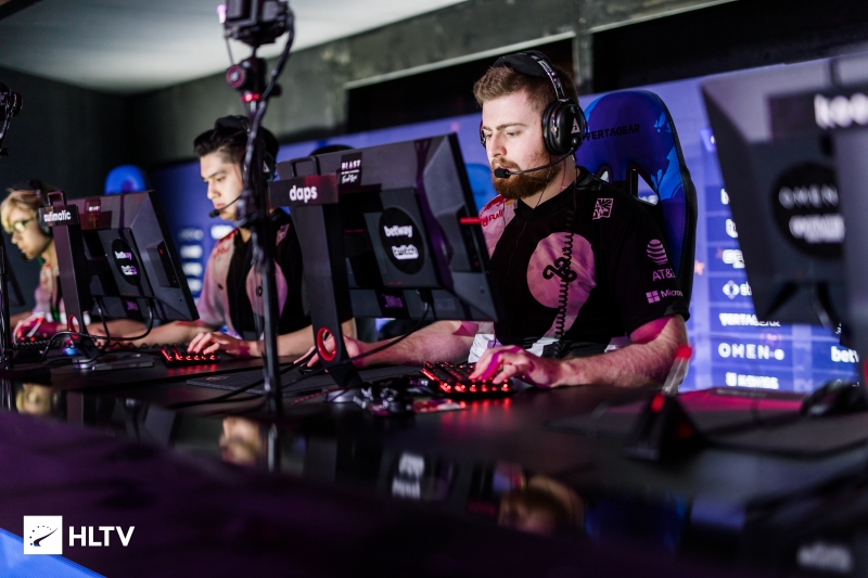 Vitality 和 Falcons 晋级 IEM Melbourne 2025 季后赛