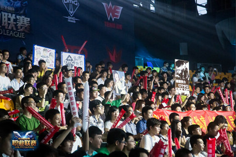 Rex Regum Qeon 在 Masters Toronto 2025 中被淘汰，未能赢得一场比赛